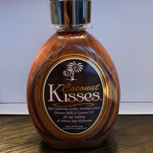Ed Hardy Coconut Kisses tanning lotion